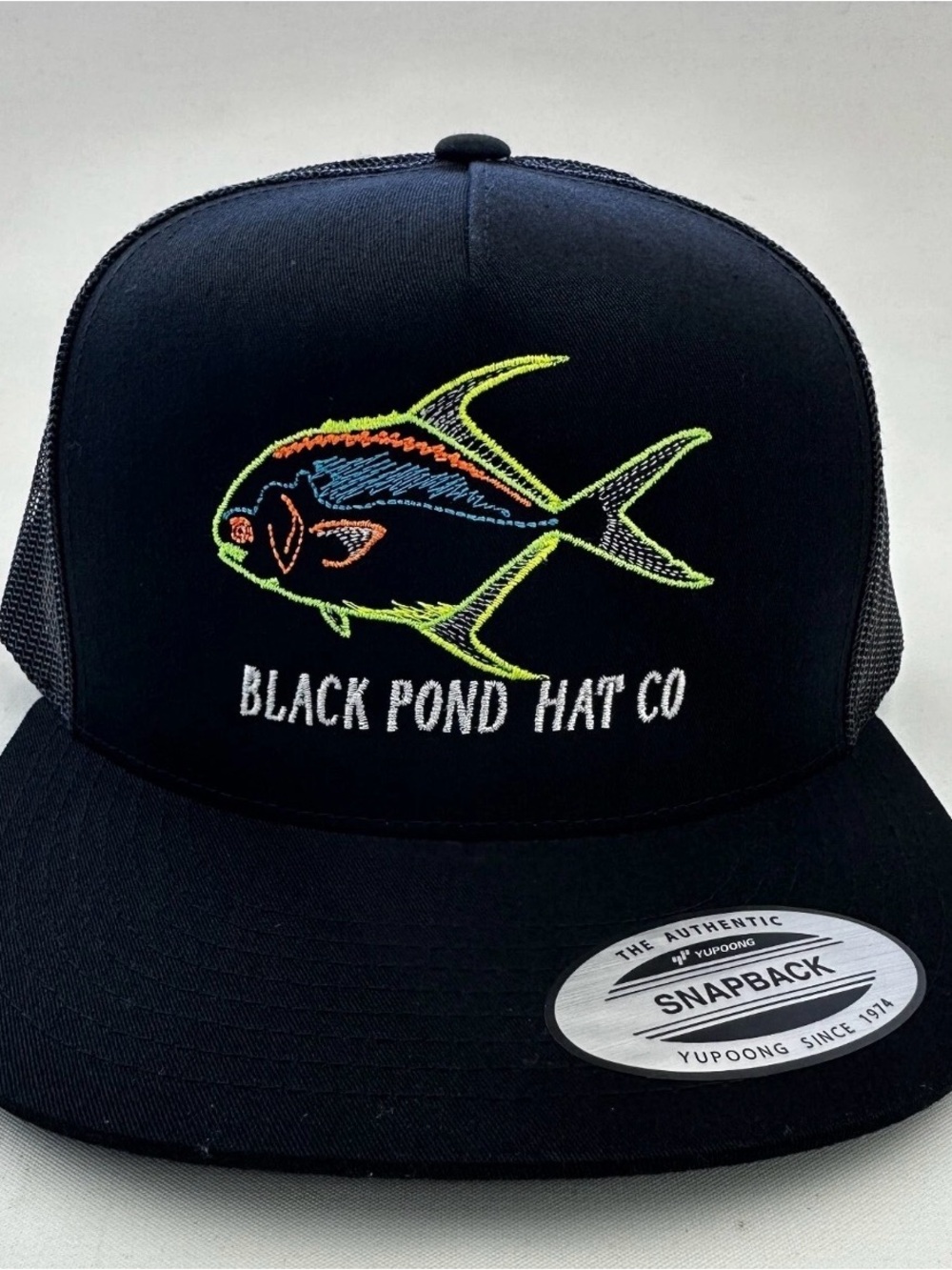 Black Pond Pompano Fish Flat Bill Mesh Snapback Embroidered Cap Hat